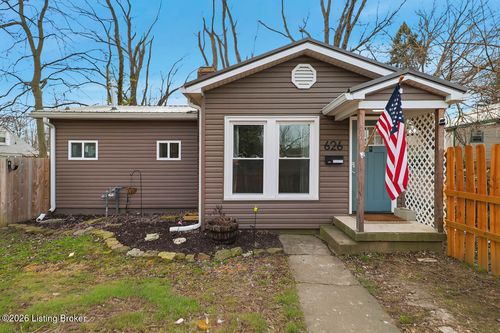 626 E 8th St, Jeffersonville, IN, 47130-4033 | Card Image