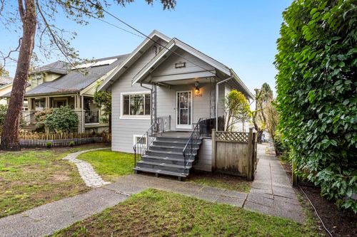 1408 Edinburgh St, New Westminster, BC, V3M2W4 | Card Image