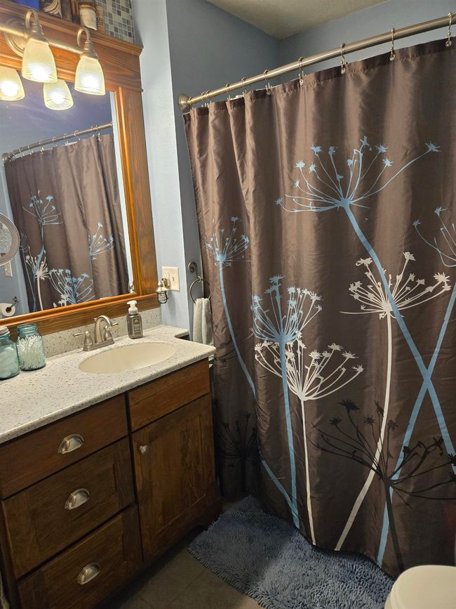 511 2 Nd St W, House other with 3 bedrooms, 2 bathrooms and null parking in Cresco IA | Image 21