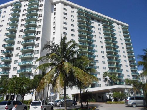 222-19380 Collins Ave, Sunny Isles Beach, FL, 33160-2239 | Card Image
