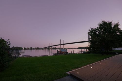 {{alt}} | Card Image