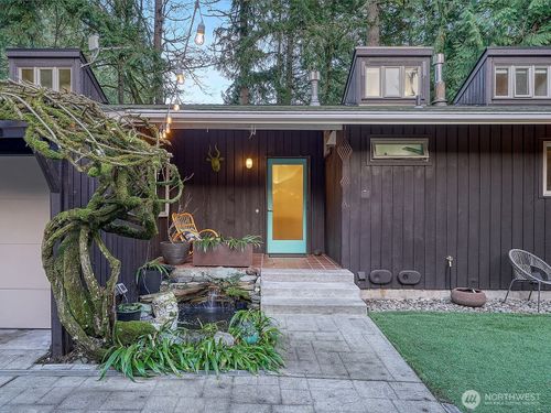 4621 Ne 192nd St, Lake Forest Park, WA, 98155-2928 | Card Image