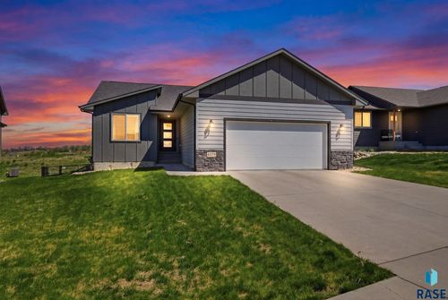 6729 W Viola Ct Court, Sioux Falls, SD, 57106 | Card Image