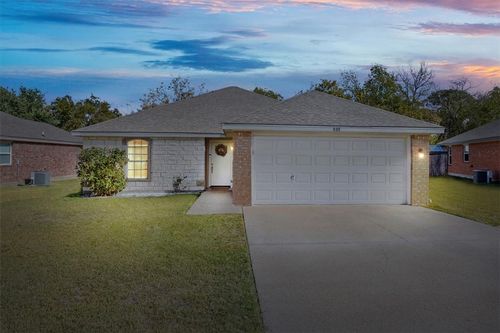 608 Apple Cross Court, Robinson, TX, 76706 | Card Image