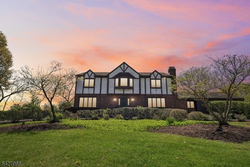 3 Welsh Dr, Florham Park, NJ, 07932-1605 | Card Image