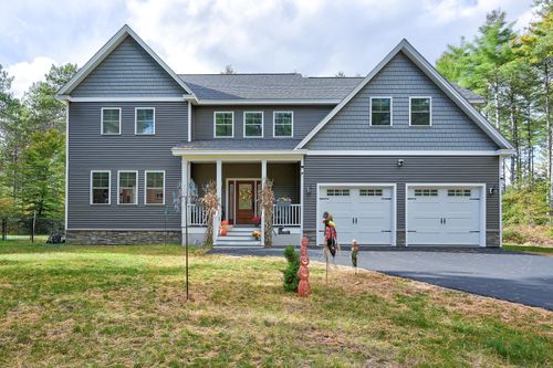 16 Ghia St, Fryeburg, ME, 04037-4369 | Card Image