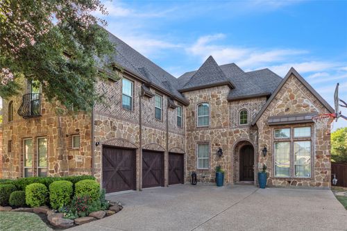 3040 N Camino Lagos, Grand Prairie, TX, 75054-6789 | Card Image
