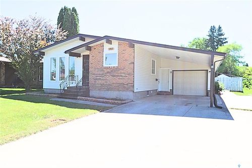 185 Mcburney Dr, Yorkton, SK, S3N3N1 | Card Image