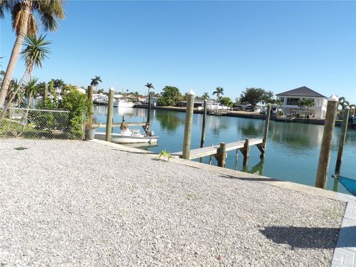 9-11705 3rd St E, TREASURE ISLAND, FL, 33706-4543 | Card Image
