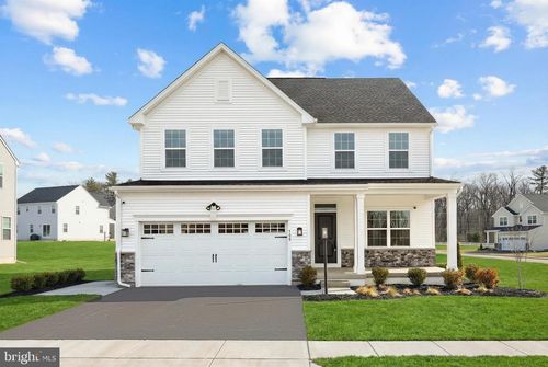 100 Trail Ct, YORK, PA, 17406-3261 | Card Image