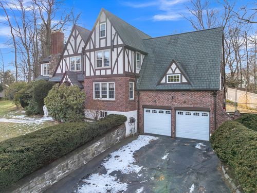 493 Salisbury St, Worcester, MA, 01609-1231 | Card Image