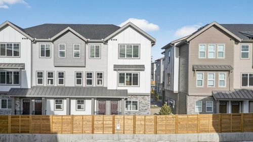 140-2231 81st Street Sw, Calgary, AB, T3H6M4 | Card Image