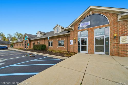 45679 Village Blvd, Shelby Township, MI, 48315-6068 | Card Image