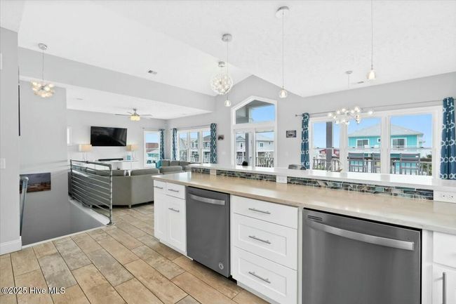 447 E Fourth St, House other with 6 bedrooms, 7 bathrooms and null parking in Ocean Isle Beach NC | Image 21