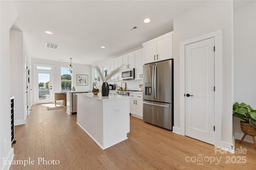 24-138 Red Azalea Ln, Charlotte, NC, 28217-0485 | Card Image