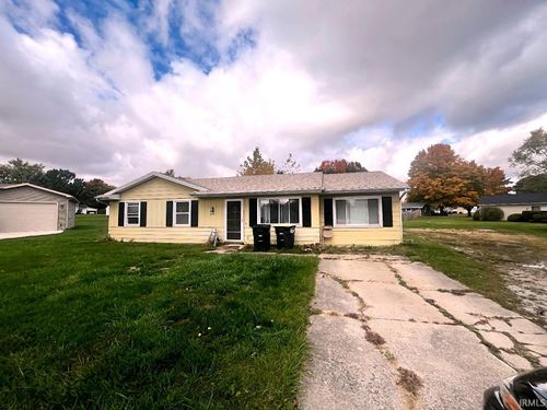 219 Penrose Dr, Kendallville, IN, 46755-2163 | Card Image