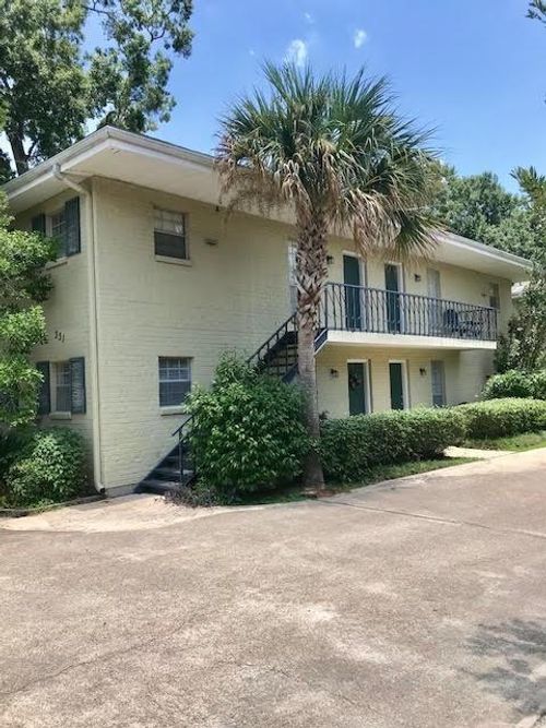 apt-8-331 Tudor Ave, River Ridge, LA, 70123-1351 | Card Image