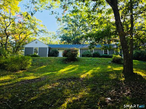 540 Squaw Rock Rd, Moosup, CT, 06354-1735 | Card Image