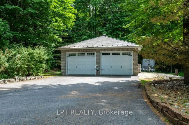 3909 Stone Point Rd, House other with 4 bedrooms, 4 bathrooms and 10 parking in Inverary ON | Image 48