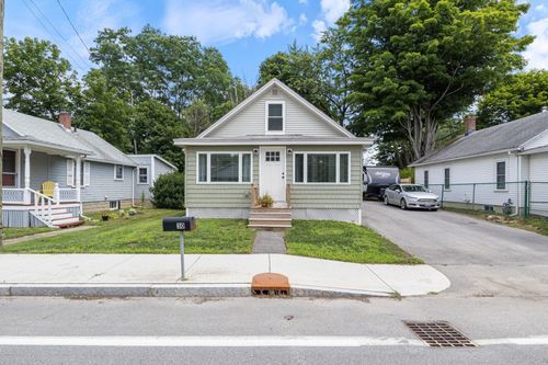30 Whittier St, Dover, NH, 03820-2618 | Card Image