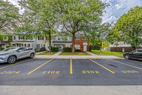 2102 Stanley Ct, Schaumburg, IL, 60194-2244 | Card Image