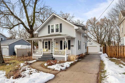 320 11th Street, NEENAH, WI, 54956 | Card Image