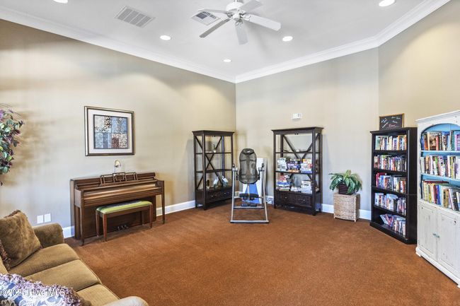 Clubhouse | Image 40