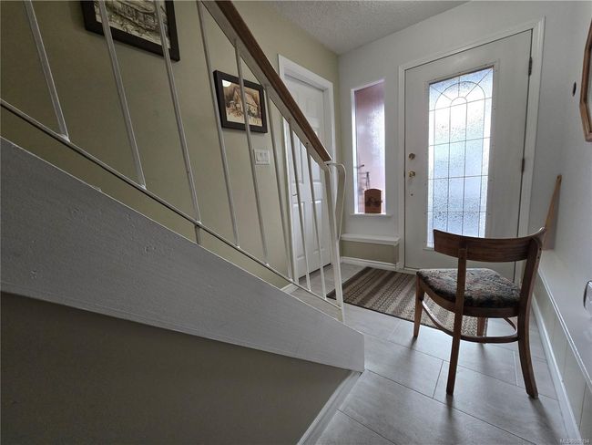 7071 Mc Dougal Pl, House other with 4 bedrooms, 3 bathrooms and 2 parking in Port Hardy BC | Image 6
