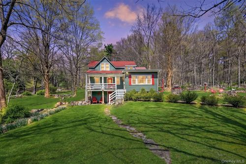 217 Church Rd, Pine Bush, NY, 12566-5506 | Card Image