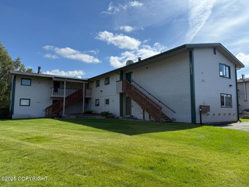 unit-6-8110 E 16th Ave, Anchorage, AK, 99504-2847 | Card Image