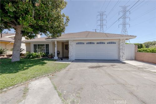 13524 Chase St, Arleta, CA, 91331-5723 | Card Image