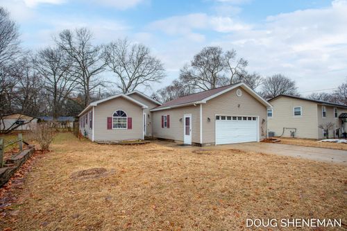 128 129th Ave, Holland, MI, 49424-2015 | Card Image