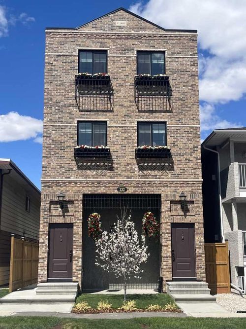 3-232 20 Ave Ne, Calgary, AB, T2E1P9 | Card Image