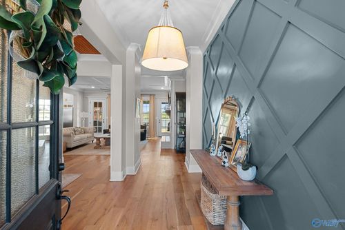 217 Farmhouse Dr, Madison, AL, 35757-5513 | Card Image