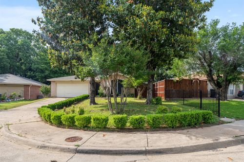 9452 Crimnson Ct, Dallas, TX, 75217-8663 | Card Image