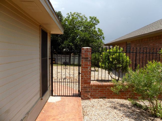 710 Penhurst Ct, House other with 3 bedrooms, 2 bathrooms and 2 parking in San Angelo TX | Image 6