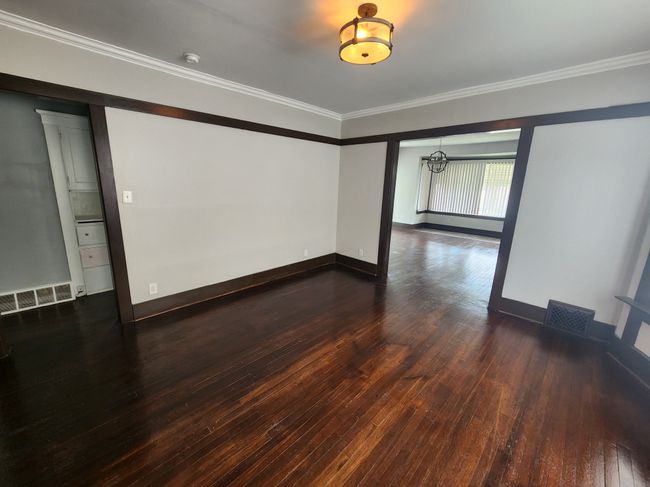 Dining room | Image 7