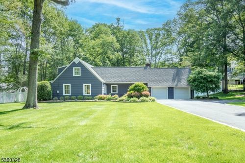 93 Cherry Ln, Basking Ridge, NJ, 07920-1005 | Card Image