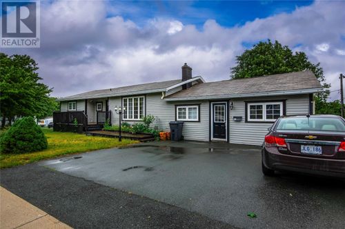23 Third St, Mount Pearl, NL, A1N2A6 | Card Image