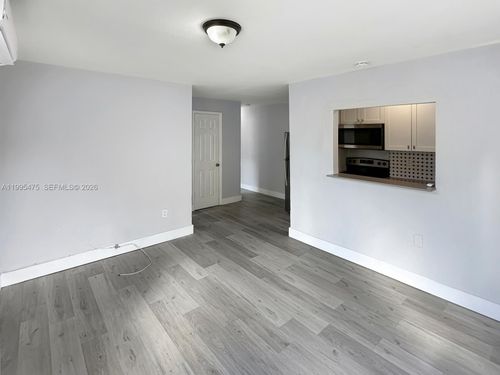 101-6647 Sw 59th Pl, South Miami, FL, 33143-3515 | Card Image
