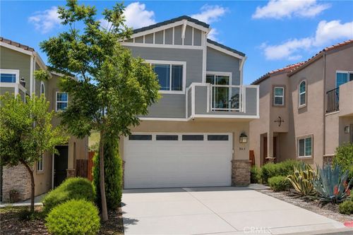 363 Calle De Pueblo, Templeton, CA, 93465-5428 | Card Image