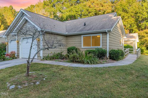 4207 Pin Oak Dr, Durham, NC, 27707-5270 | Card Image