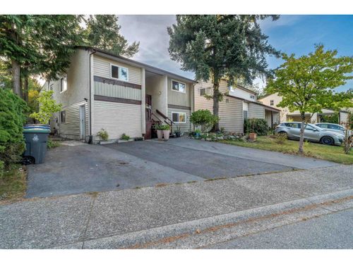 7147 129a St, Surrey, BC, V3W6T4 | Card Image