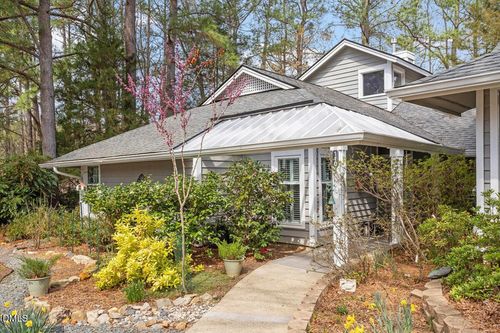110 White Oak Way, Chapel Hill, NC, 27514-5133 | Card Image