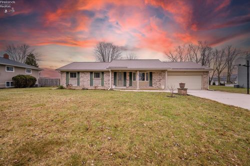 248 Harvest Ln, Oak Harbor, OH, 43449-1512 | Card Image