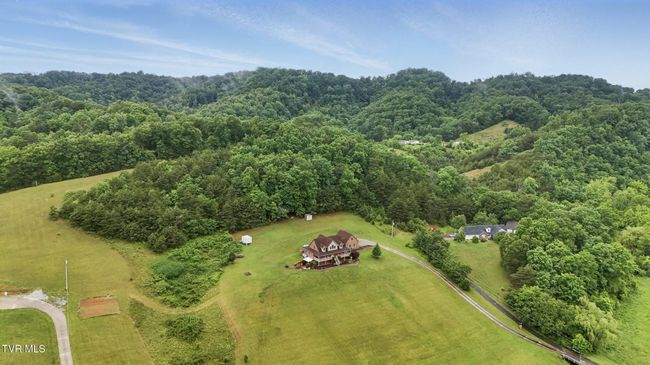 1124 Elizabethton Hwy, House other with 3 bedrooms, 3 bathrooms and null parking in Bluff City TN | Image 52