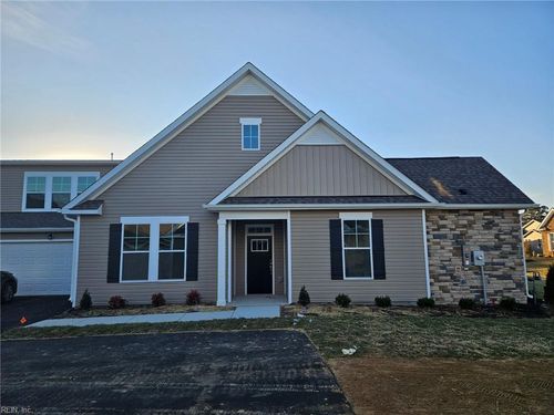 31-2-218 St Pauls Ave, Smithfield, VA, 23430-2590 | Card Image