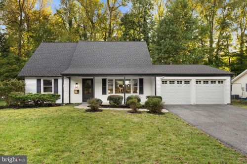 4004 Welsley Ln, BOWIE, MD, 20715-1324 | Card Image