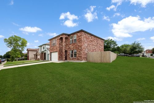 9878 Lauren Mist, San Antonio, TX, 78251-3742 | Card Image