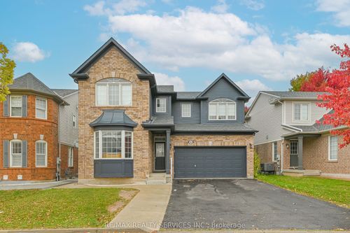 96 Brayshaw Dr, Cambridge, ON, N1T2H5 | Card Image